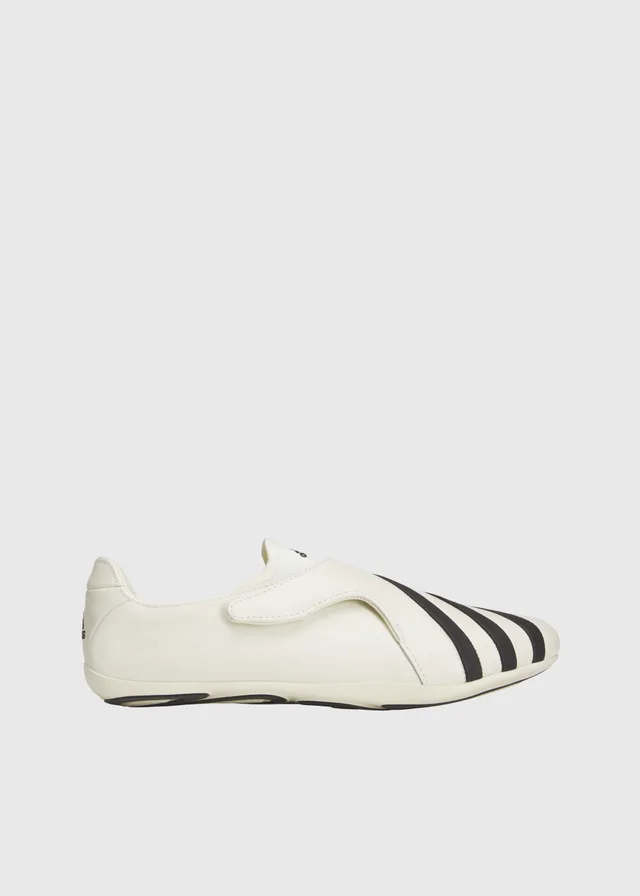 Adidas x Pharrell Virginia Vario Flat Earther 'Black' Sneakers in /core black/chalk white, image 1 of 1 from Incu