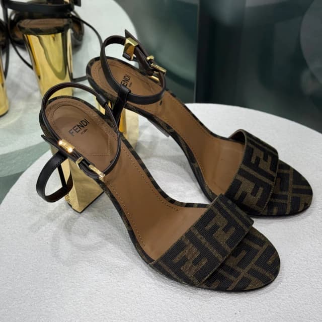 Fendi 65mm Delfina Sandals Sz 39 from Revivre Luxury Consignment, photo 1 of 1