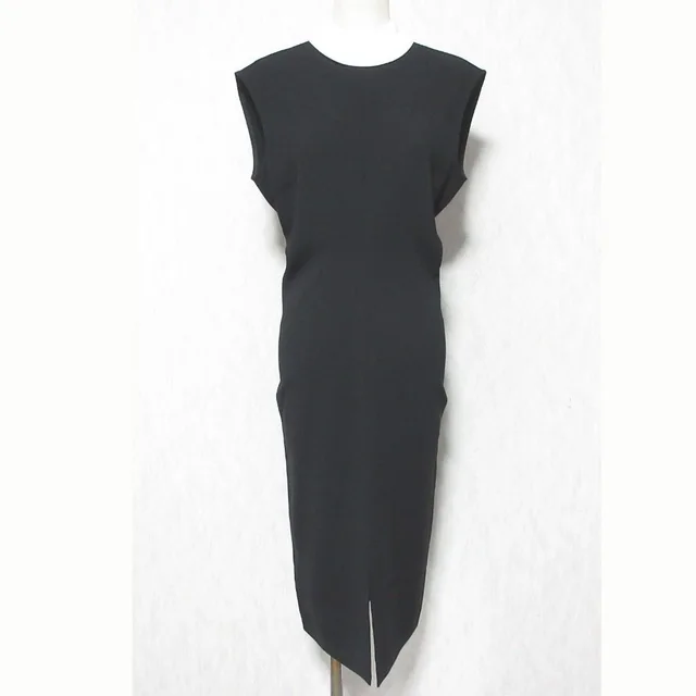 Max Mara Studio White Collared Sleeveless Dress 34 Black in Black from The Reluxe, photo 1 of 1