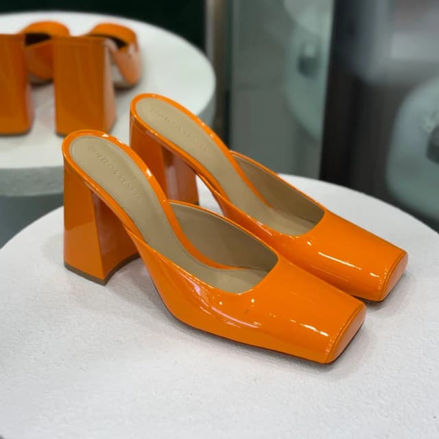 Bottega Veneta Supergloss Pumps Size 40 in Patent leather from Revivre Luxury Consignment, photo 1 of 1