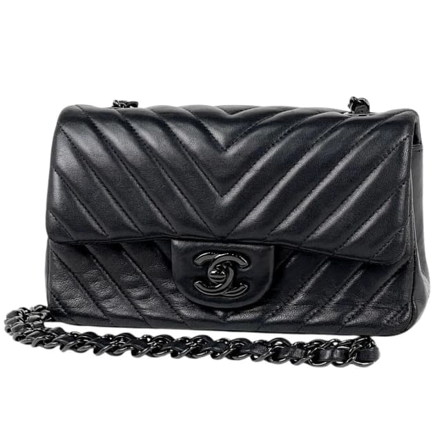 Chanel Stitch Chain Shoulder Bag CC Logo Blanc Leather Black in Black Leather from The Reluxe, photo 1 of 1