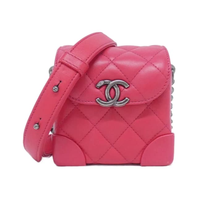 Chanel Shoulder Bag Pink in Pink Lambskin from The Reluxe, photo 1 of 1