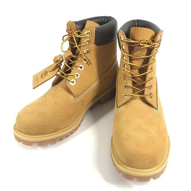 Louis Vuitton Boots Ankle Beige in Beige Calfskin from The Reluxe, photo 1 of 1
